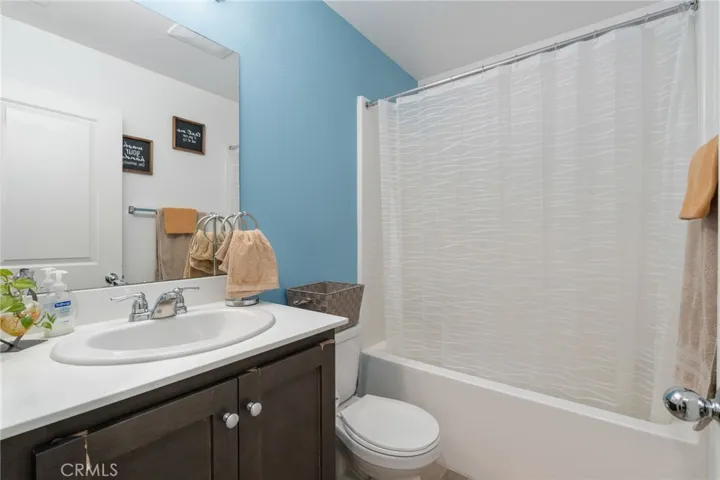 717 Van Way, Perris, California 92570