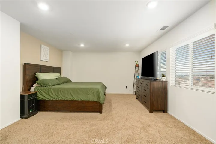 717 Van Way, Perris, California 92570
