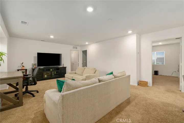 717 Van Way, Perris, California 92570