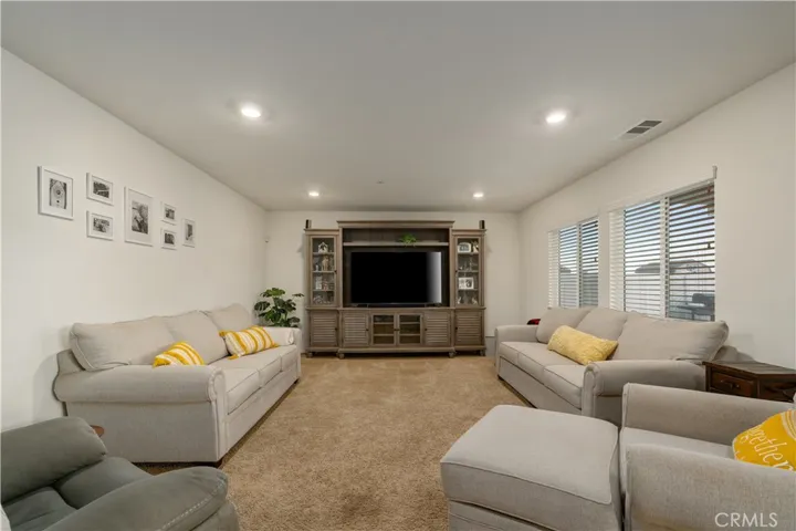 717 Van Way, Perris, California 92570