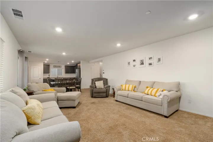 717 Van Way, Perris, California 92570