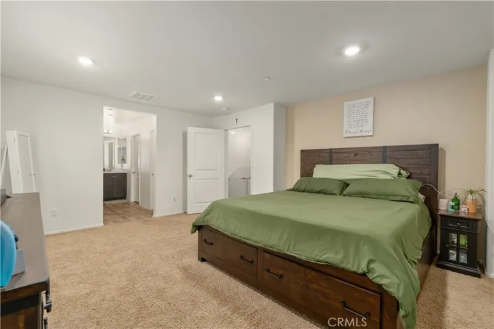 717 Van Way, Perris, California 92570