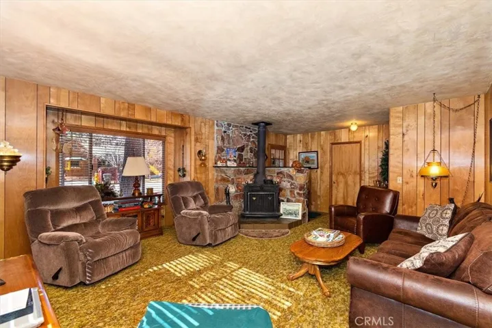 936 Tinkerbell Avenue, Big Bear City, California 92314