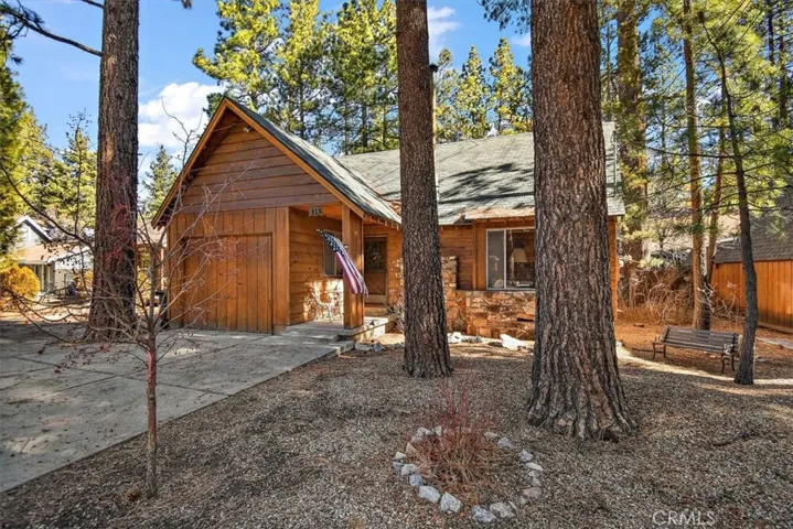 936 Tinkerbell Avenue, Big Bear City, California 92314
