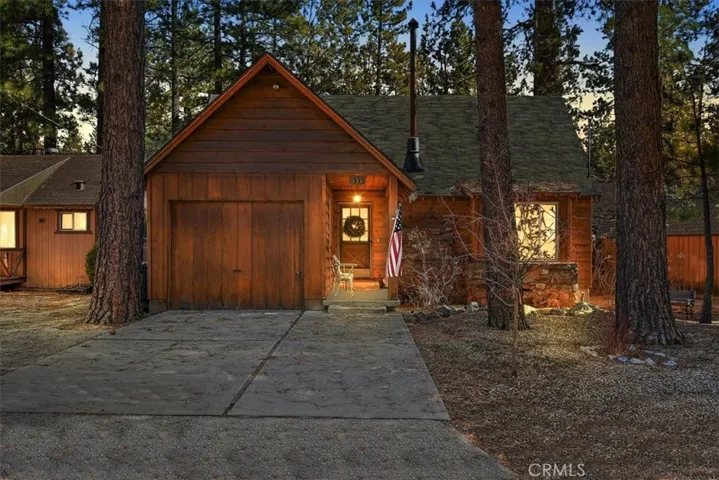 936 Tinkerbell Avenue, Big Bear City, California 92314