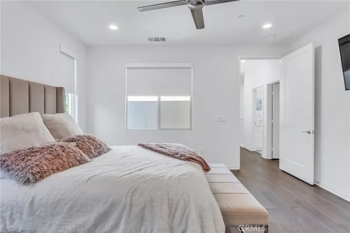 120 Stellar, Irvine, California 92618
