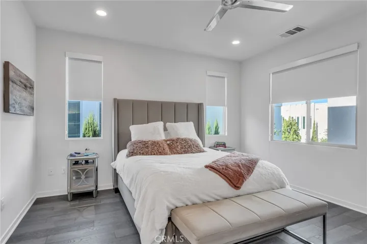 120 Stellar, Irvine, California 92618