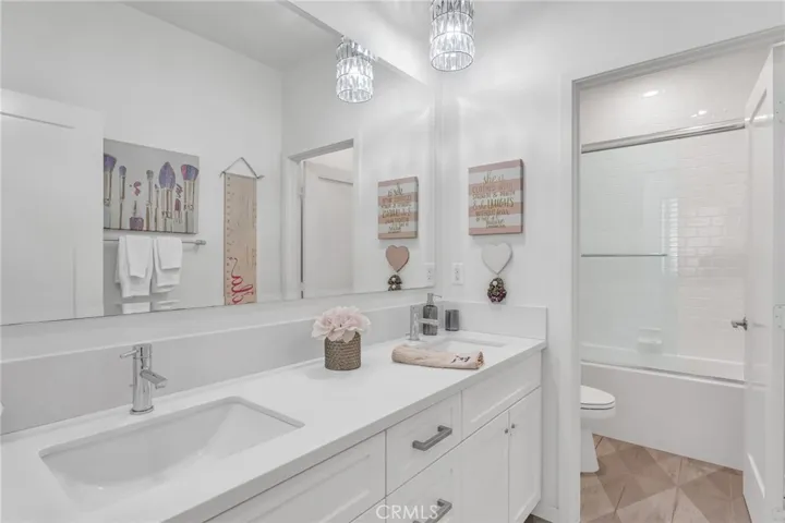 120 Stellar, Irvine, California 92618