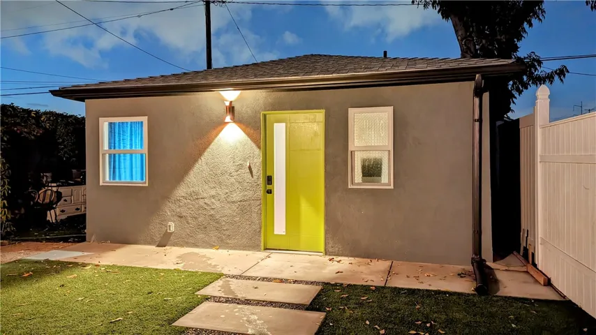4819 W 137th Street B, Hawthorne, California 90250