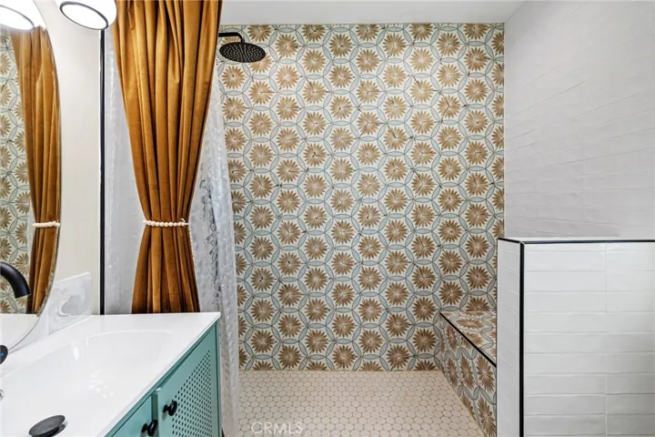 4819 W 137th Street B, Hawthorne, California 90250