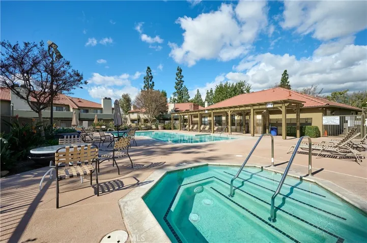 10151 Arrow 106, Rancho Cucamonga, California 91730