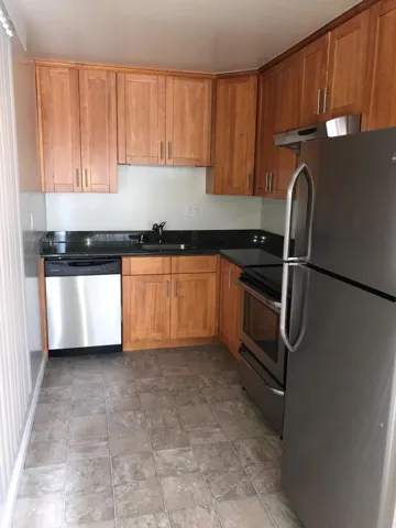 65 Hemlock 10, Redwood City, California 94061