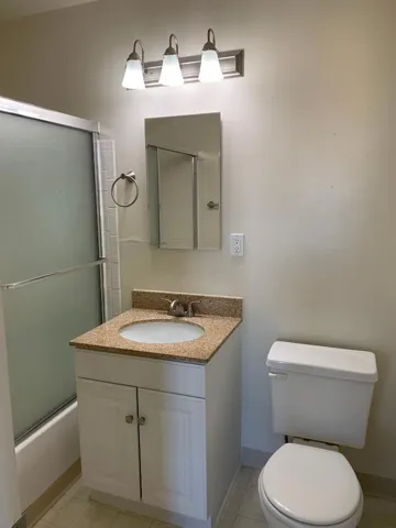 65 Hemlock 10, Redwood City, California 94061
