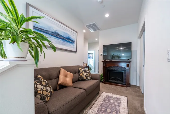 718 Hontza Court, Brawley, California 92227