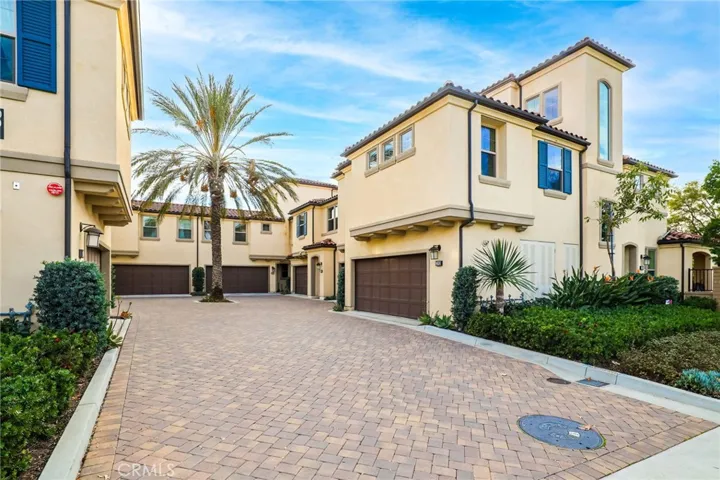 306 Finch, Lake Forest, California 92630