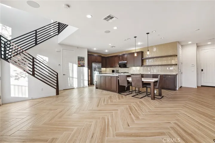 306 Finch, Lake Forest, California 92630