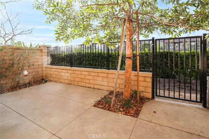 306 Finch, Lake Forest, California 92630