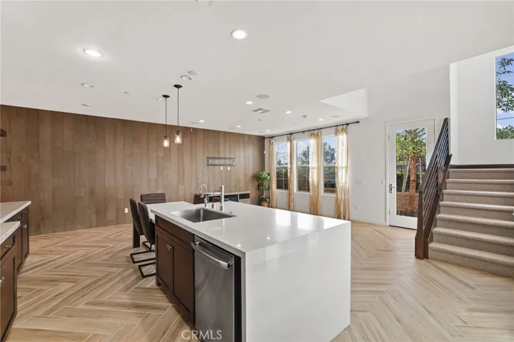306 Finch, Lake Forest, California 92630