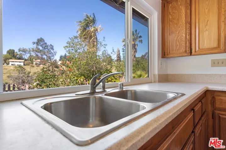 11529 Yolanda Avenue, Porter Ranch, California 91326