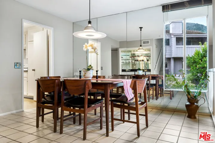 1307 Palisades Drive, Pacific Palisades, California 90272