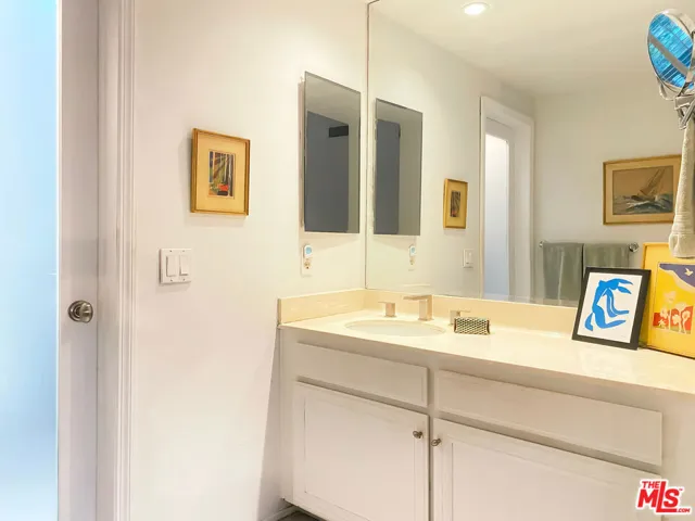 1307 Palisades Drive, Pacific Palisades, California 90272