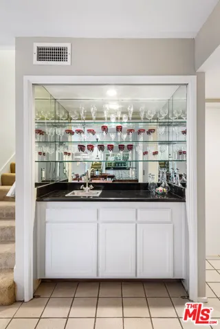 1307 Palisades Drive, Pacific Palisades, California 90272
