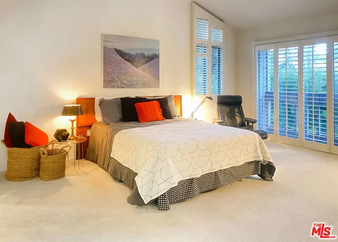 1307 Palisades Drive, Pacific Palisades, California 90272
