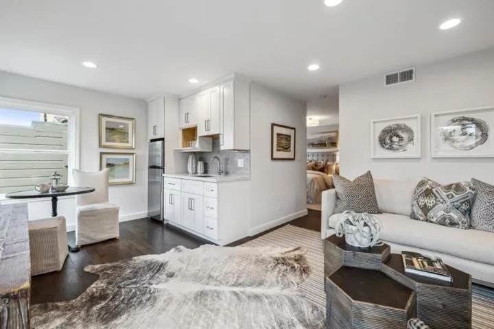 310 W 25th Avenue, San Mateo, California 94403