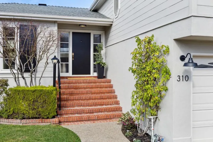 310 W 25th Avenue, San Mateo, California 94403