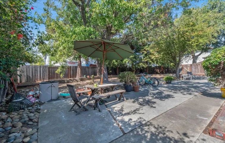 760 Golden Oak Court, Sunnyvale, California 94086