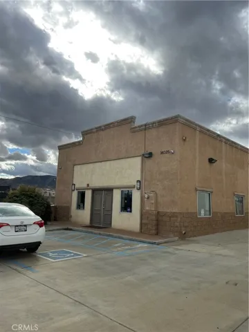 38325 6th E Street, Palmdale, California 93550