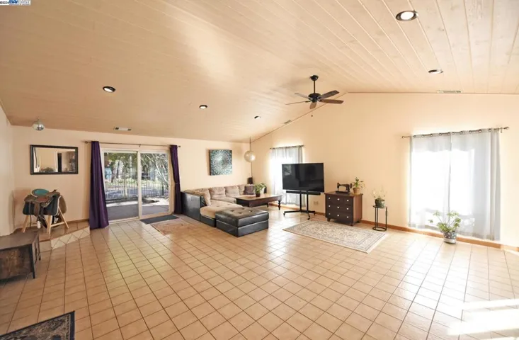 20862 E Spring Ranches Rd, Grass Valley, California 95949