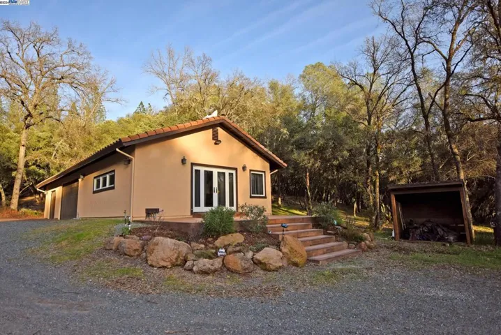 20862 E Spring Ranches Rd, Grass Valley, California 95949