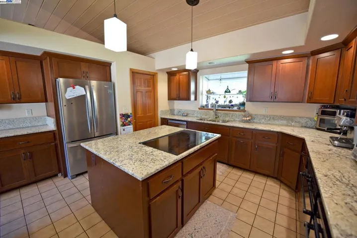 20862 E Spring Ranches Rd, Grass Valley, California 95949