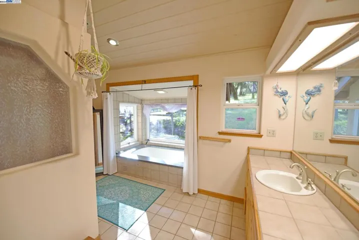 20862 E Spring Ranches Rd, Grass Valley, California 95949