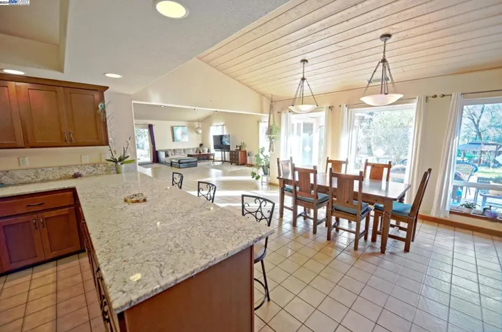 20862 E Spring Ranches Rd, Grass Valley, California 95949