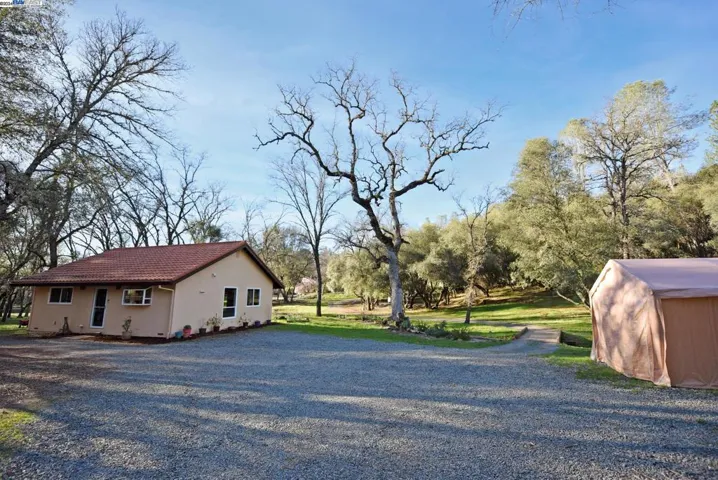 20862 E Spring Ranches Rd, Grass Valley, California 95949