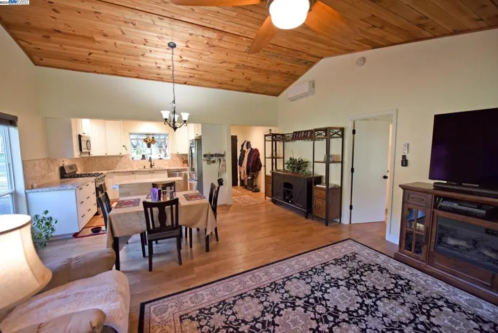 20862 E Spring Ranches Rd, Grass Valley, California 95949