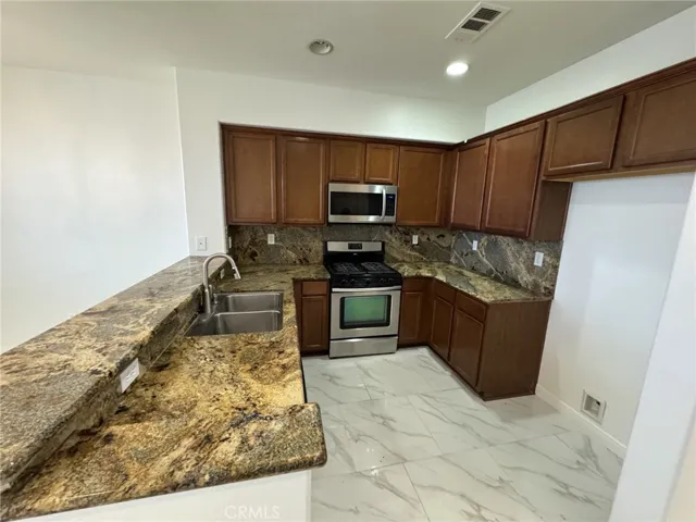 1516 Barcelona Court, Upland, California 91786