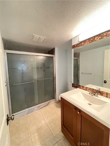 901 Hyde Court, Costa Mesa, California 92626