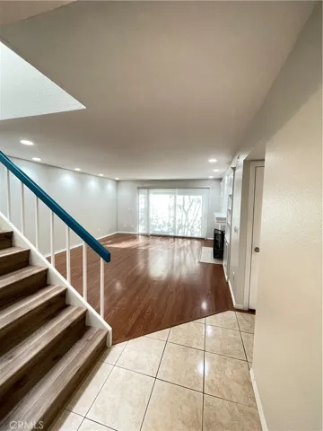 901 Hyde Court, Costa Mesa, California 92626