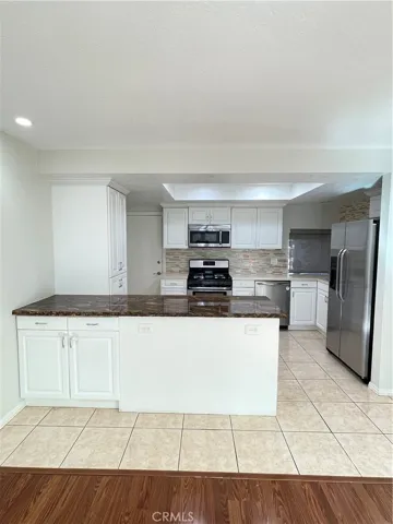 901 Hyde Court, Costa Mesa, California 92626