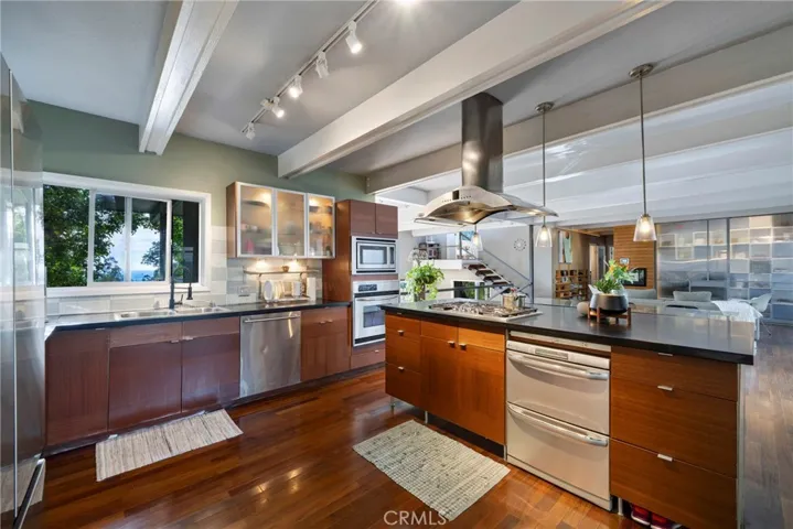 1811 Skyline Way, Fullerton, California 92831