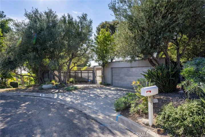 1811 Skyline Way, Fullerton, California 92831