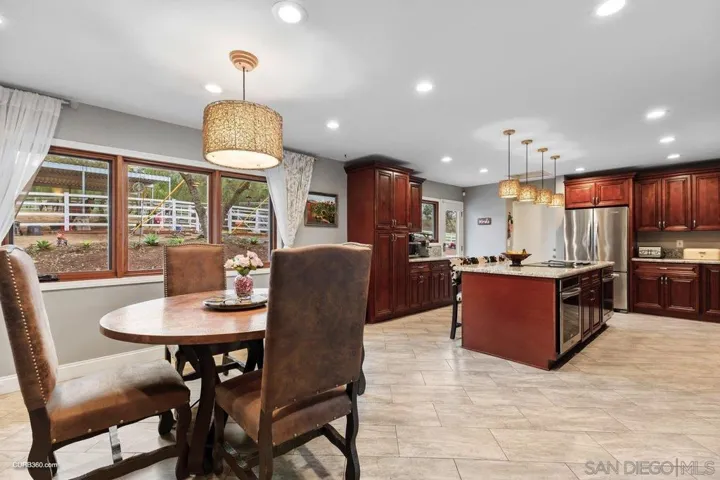 15100 Vali Hai Rd, Poway, California 92064
