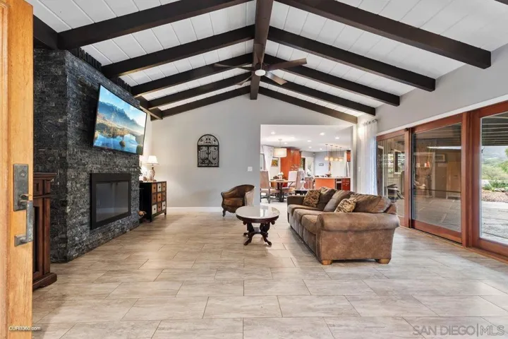 15100 Vali Hai Rd, Poway, California 92064