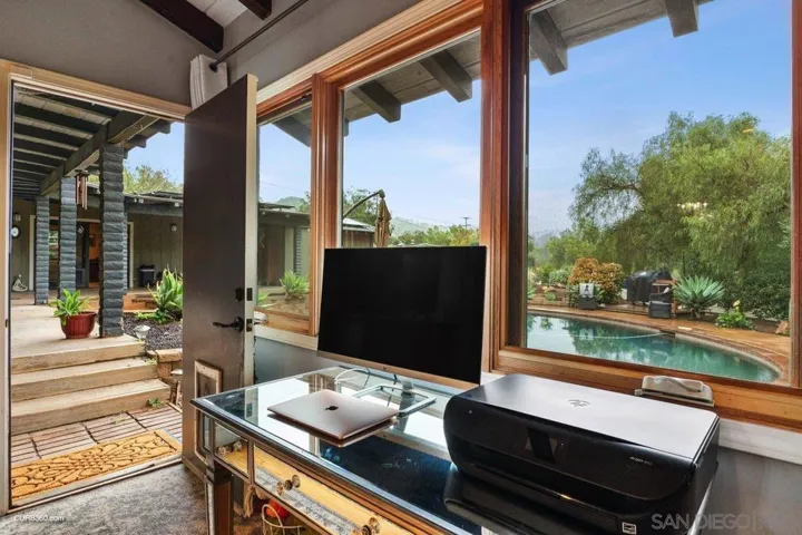 15100 Vali Hai Rd, Poway, California 92064