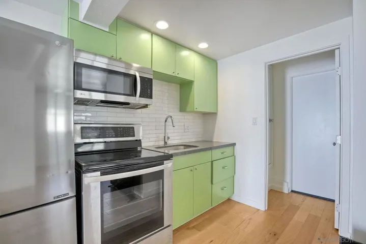 939 Olive Ave, Coronado, California 92118