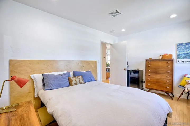 939 Olive Ave, Coronado, California 92118