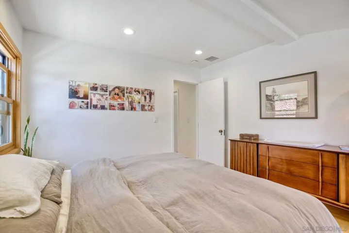 939 Olive Ave, Coronado, California 92118